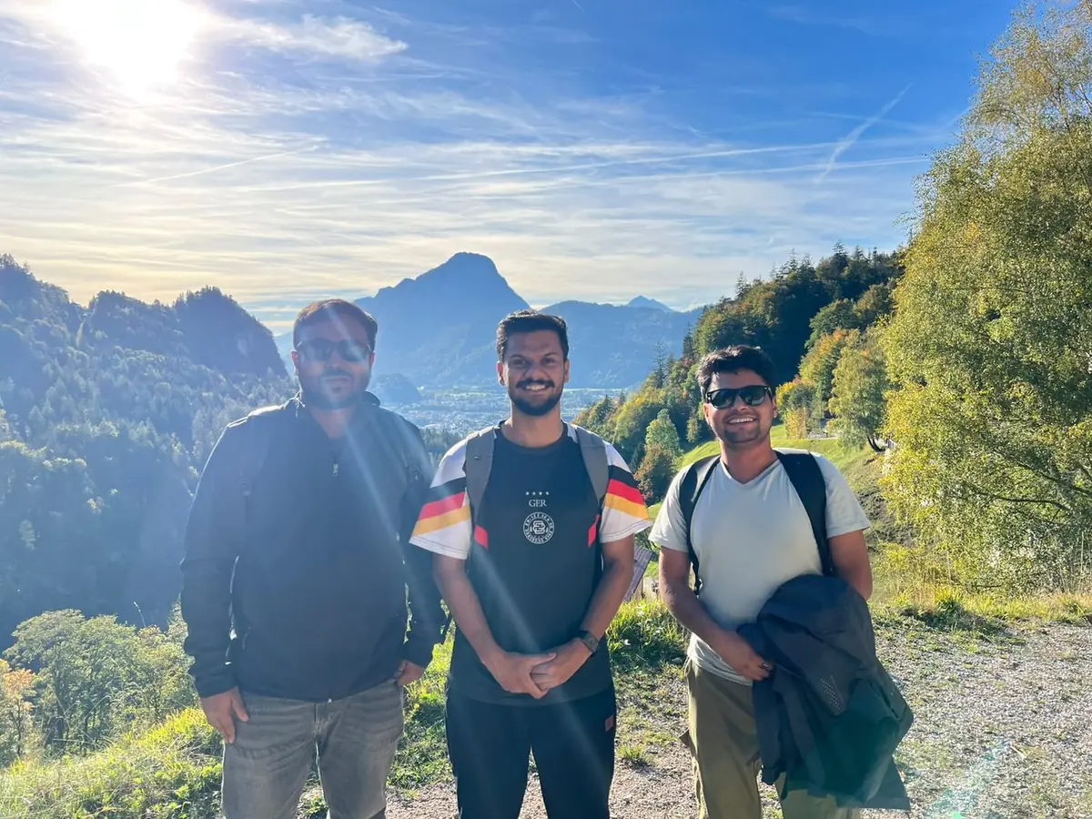 Saad with his seniors in the Austrian mountains